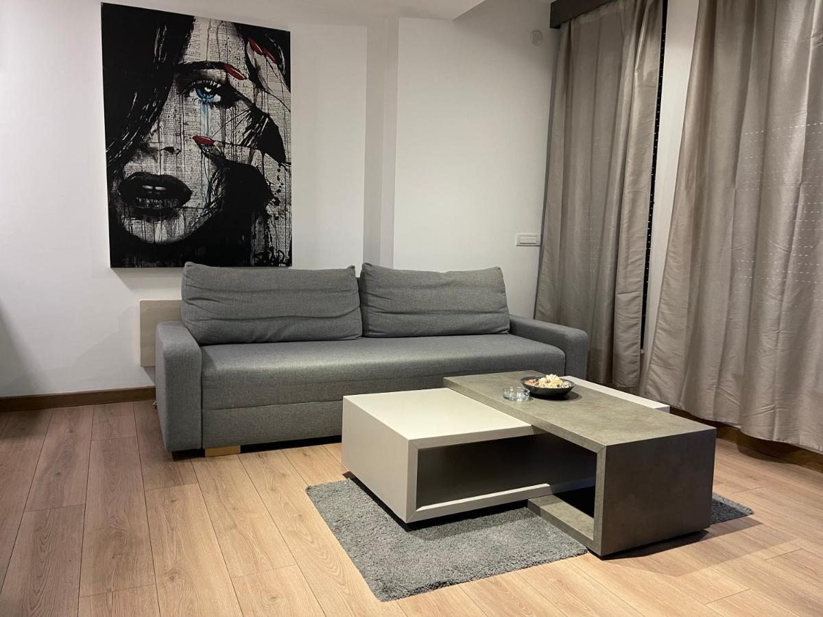 Empire Queen Apartments Белград Екстериор снимка