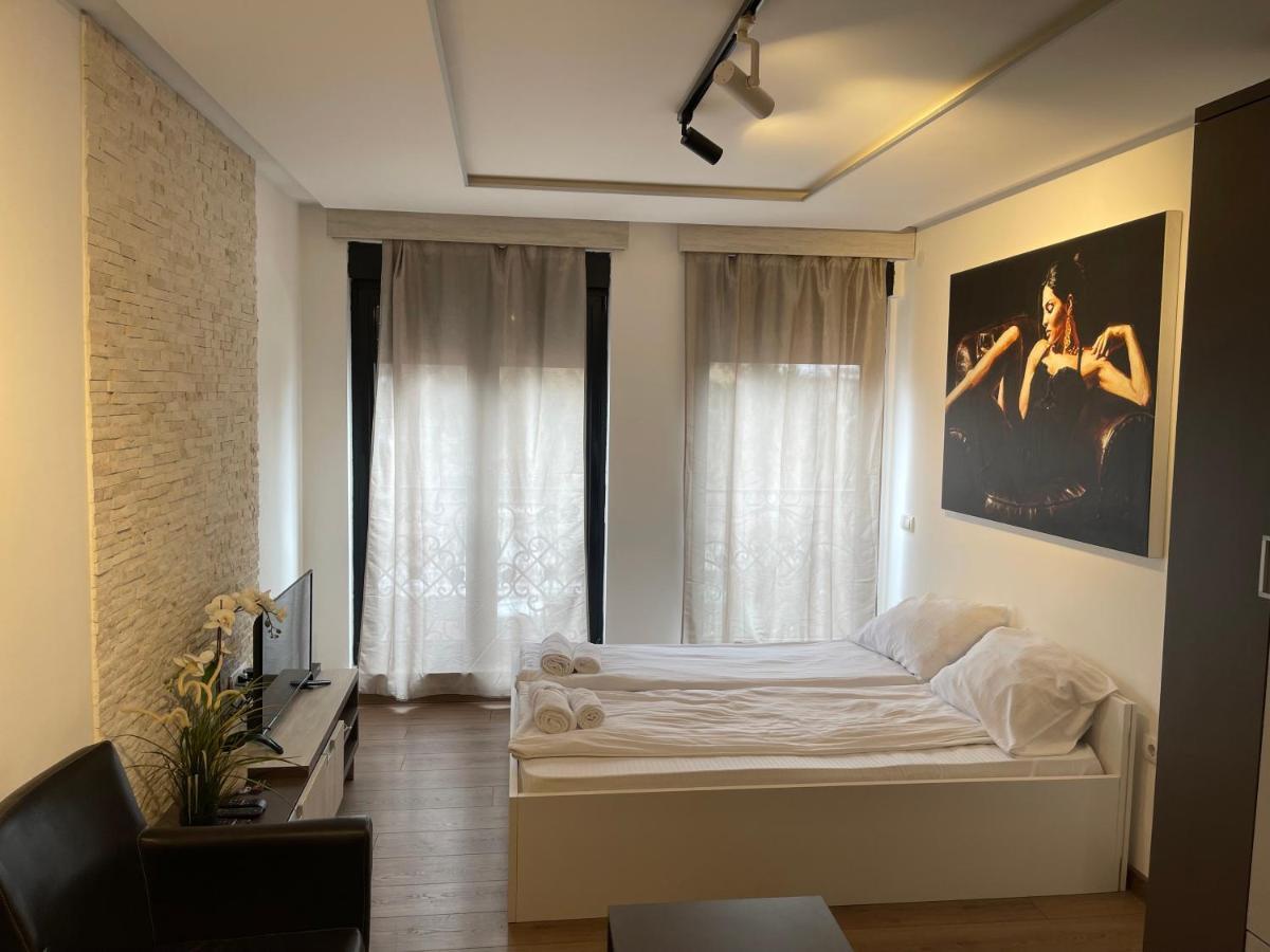 Empire Queen Apartments Белград Екстериор снимка