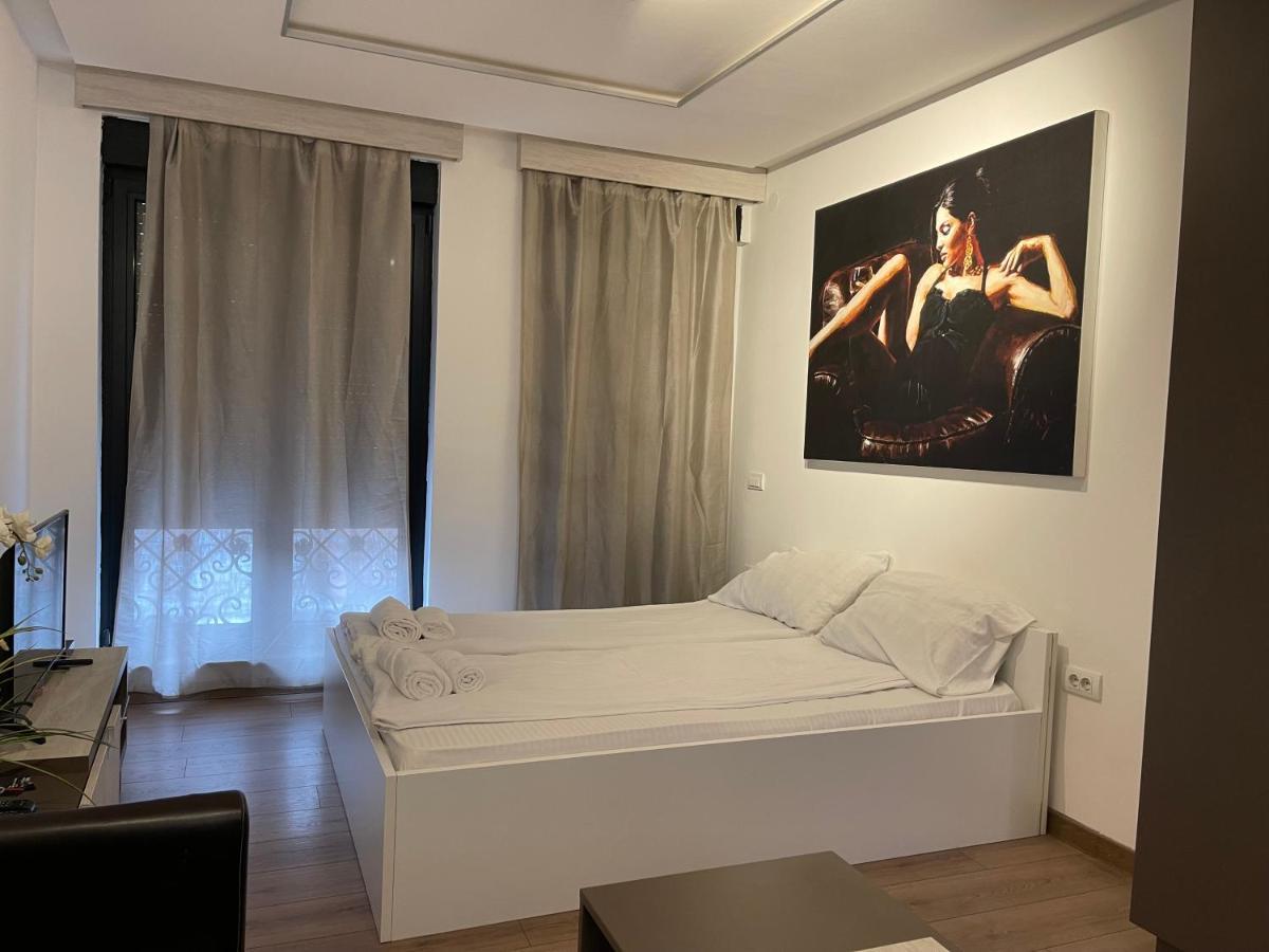 Empire Queen Apartments Белград Екстериор снимка