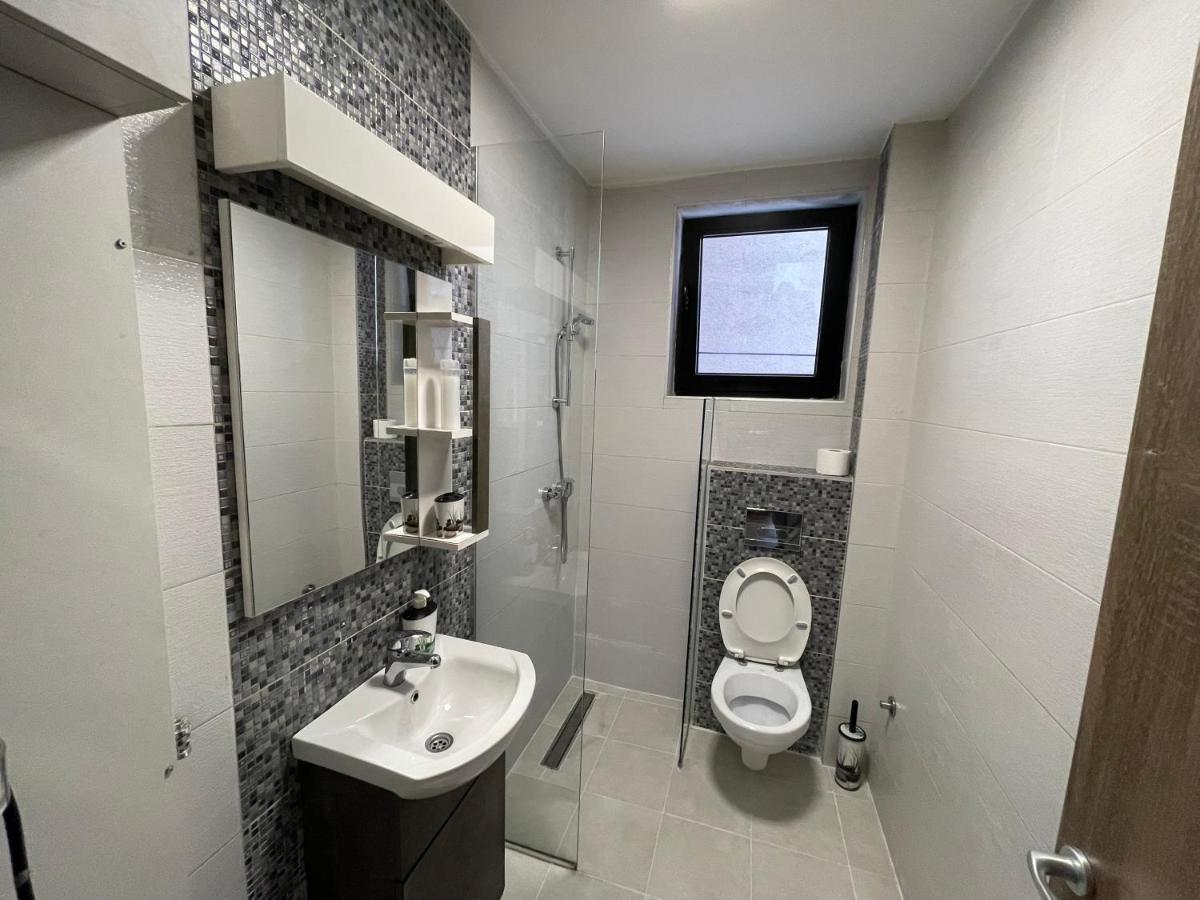 Empire Queen Apartments Белград Екстериор снимка