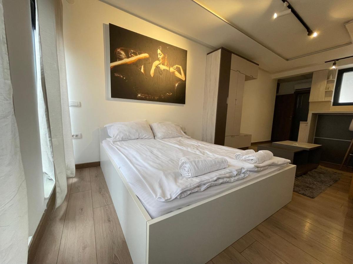 Empire Queen Apartments Белград Екстериор снимка