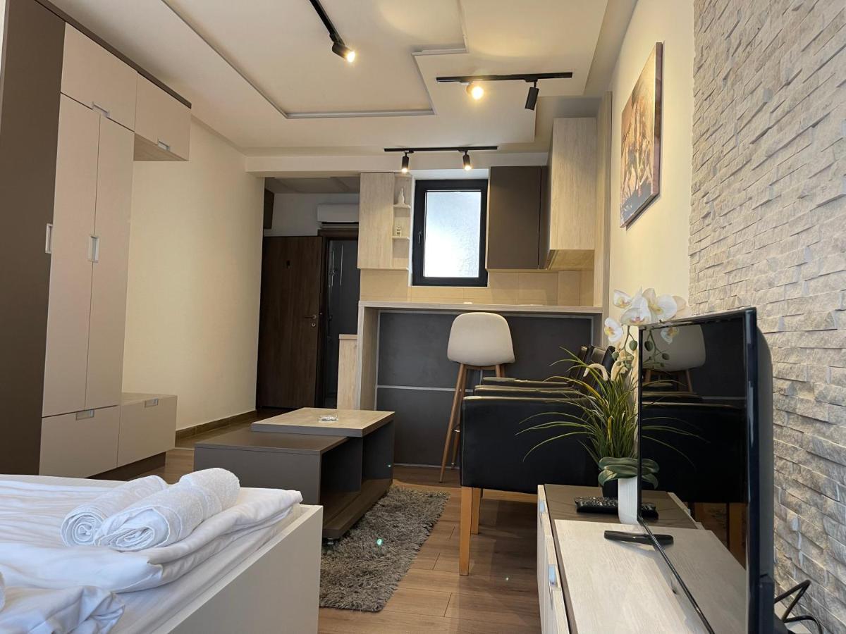 Empire Queen Apartments Белград Екстериор снимка