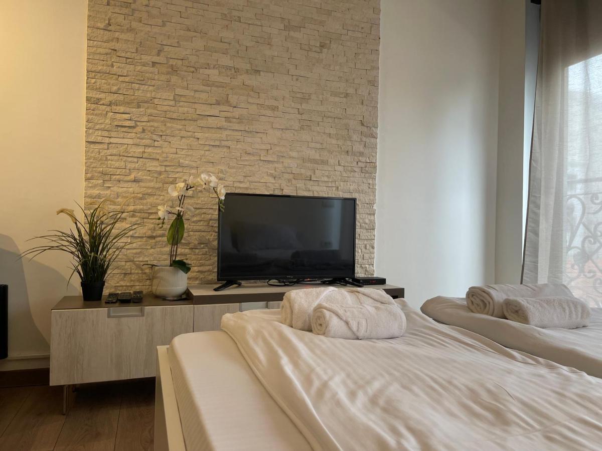 Empire Queen Apartments Белград Екстериор снимка