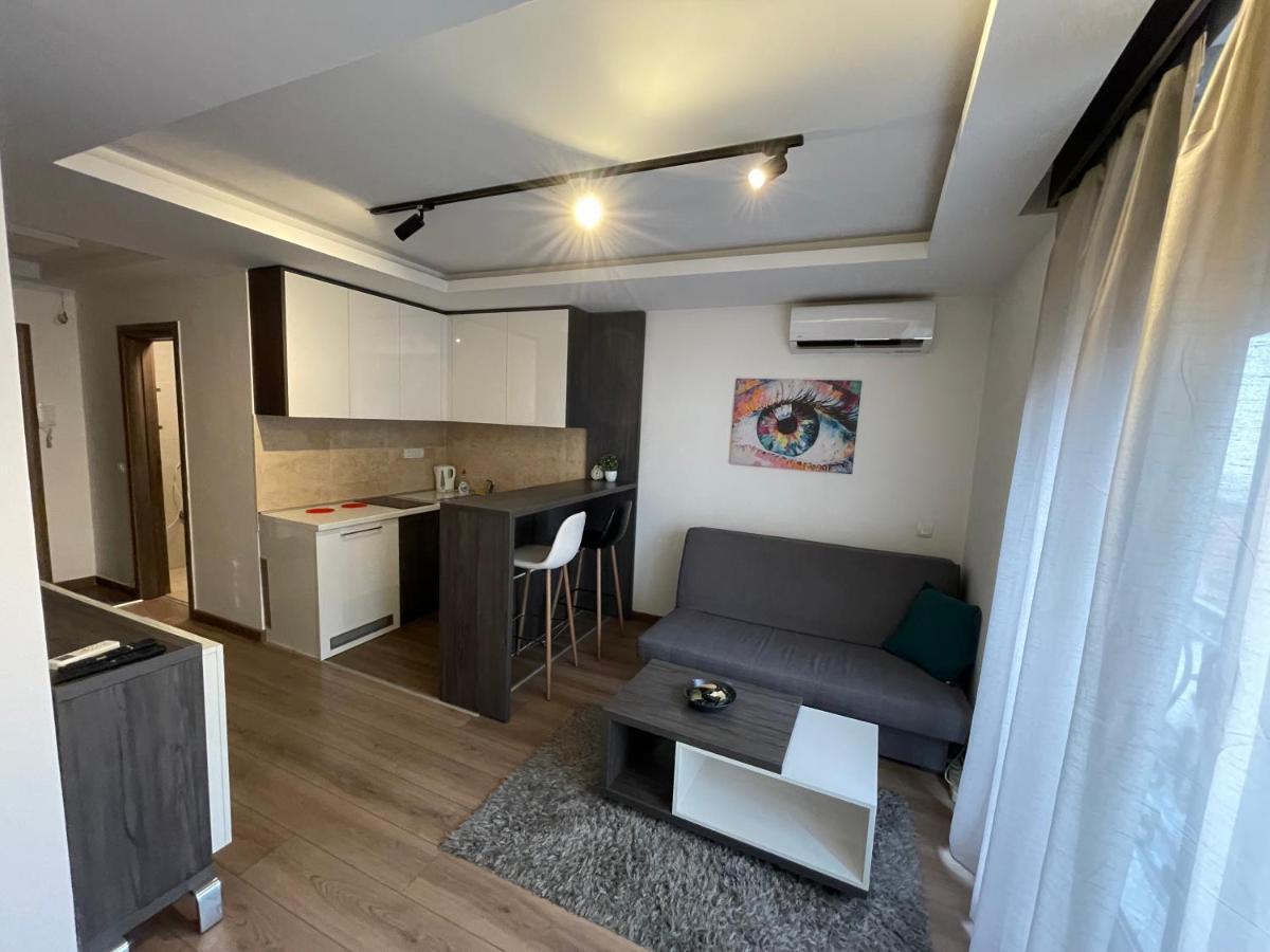 Empire Queen Apartments Белград Екстериор снимка