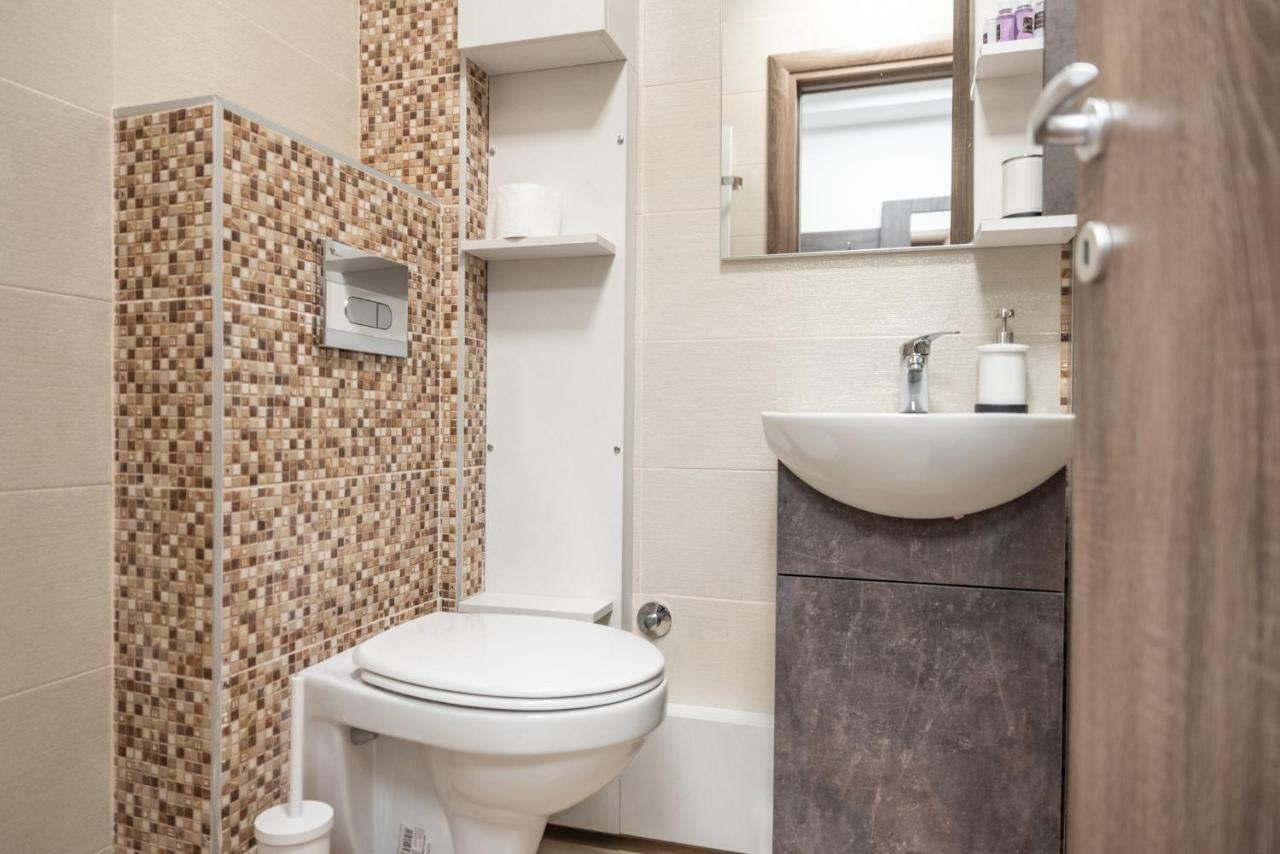 Empire Queen Apartments Белград Екстериор снимка