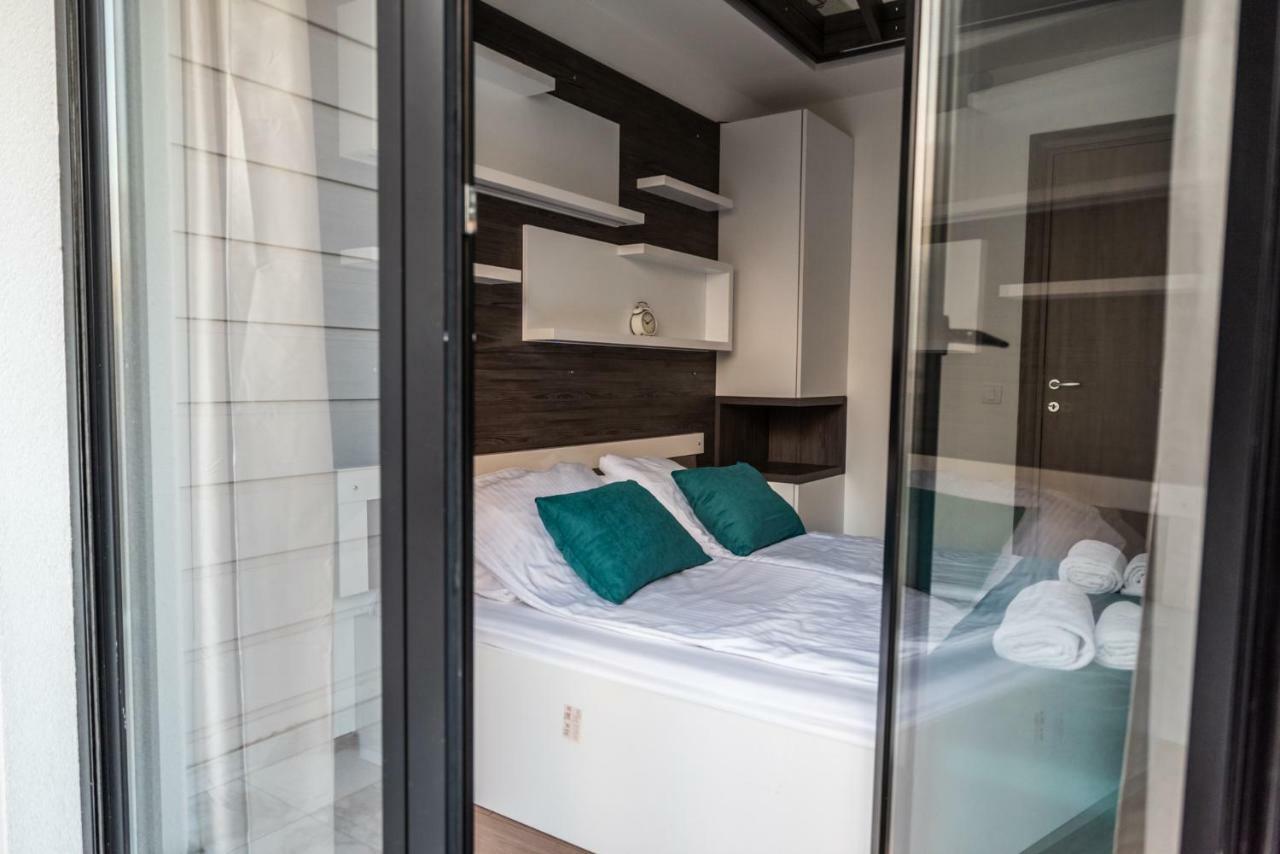 Empire Queen Apartments Белград Екстериор снимка