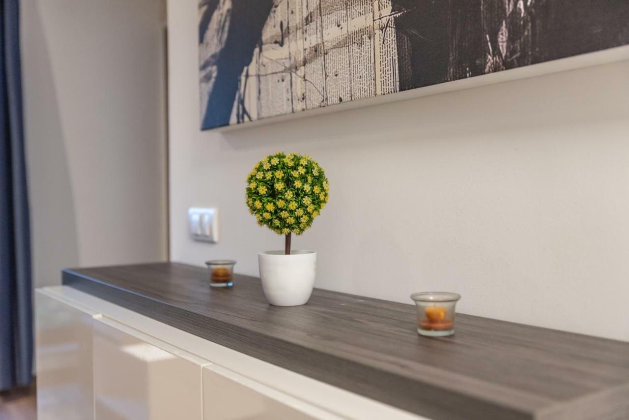 Empire Queen Apartments Белград Екстериор снимка